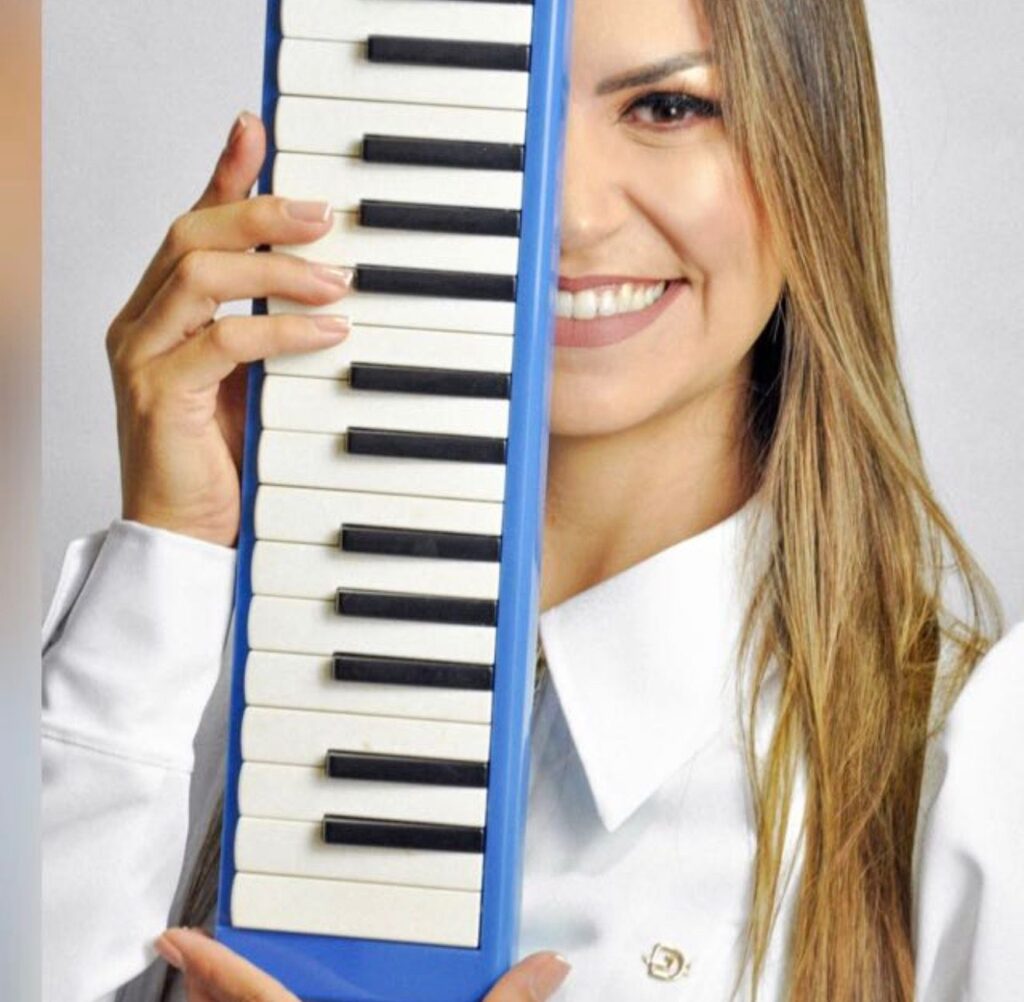 Claudia Ribeiro Aguera
